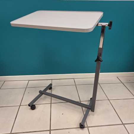 Table de lit Pausa Invacare – Reconditionnée et réglable