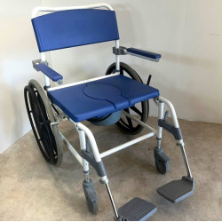 Chaise de douche et wc ASTON - Grandes roues - Produit reconditionné par Recycl'Aides 34