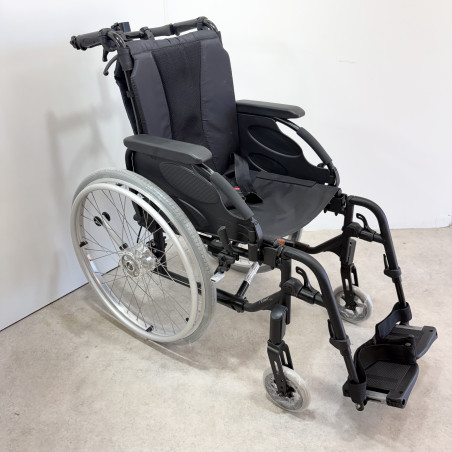 Fauteuil roulant manuel Action 4NG avec freins à tambour - Reconditionné chez Recycl'Aides 34