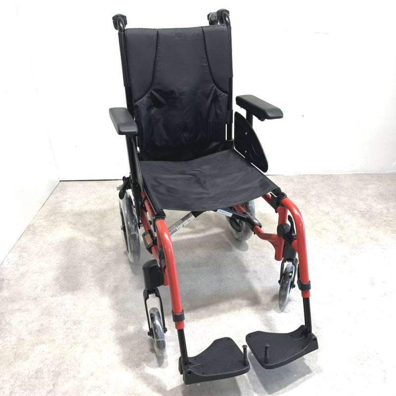 Fauteuil Roulant Manuel Pliable Invacare Action 3 Light - Largeur 50 Cm - Très Bon état